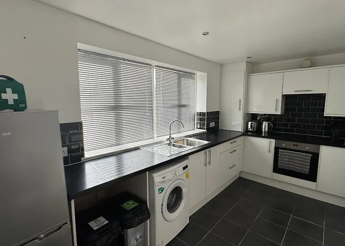 The Snug Shared House Guest house