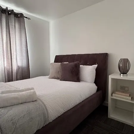 The Snug Shared House ゲストハウス