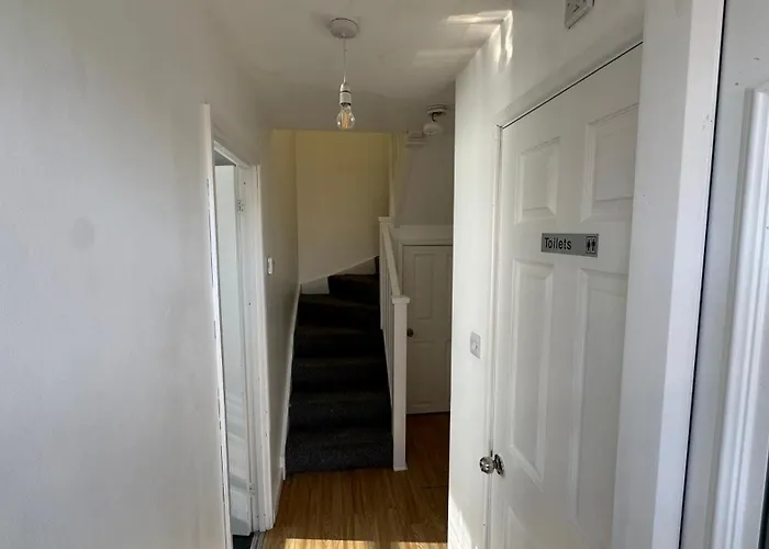 Pensionat The Snug Shared House *