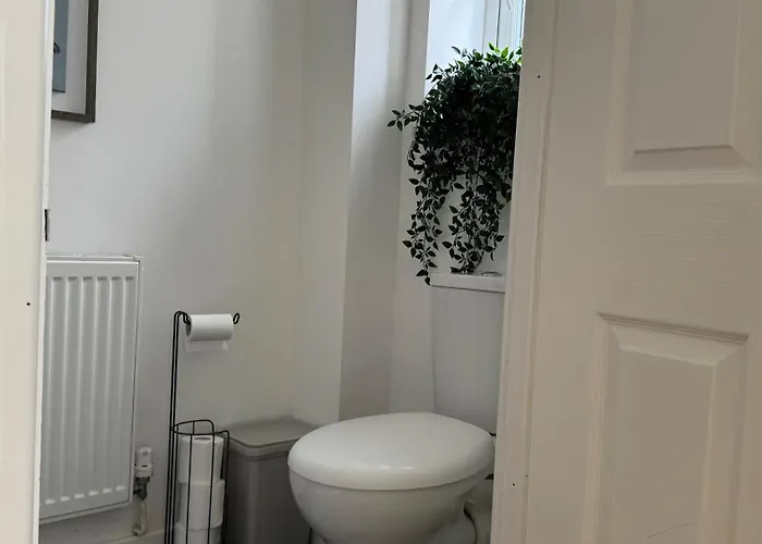 Pensjonat The Snug Shared House *