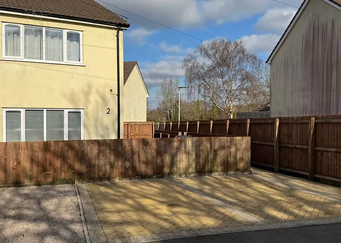 Pensionat The Snug Shared House *